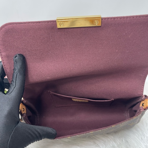 Louis Vuitton Favorite MM Monogram - Picture 8 of 14
